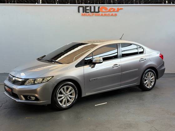 HONDA CIVIC 1.8 LXL 16V FLEX 4P AUTOMÁTICO HONDA CIVIC 1.8 LXL 16V FLEX 4P AUTOMÁTICO